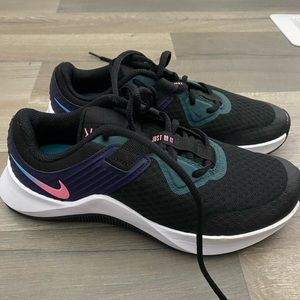Nike Trainers Size 6 (weight lifting shoes)